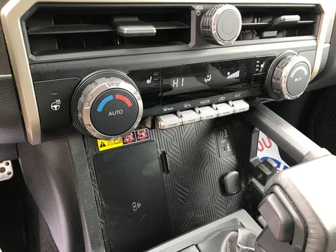 Certified 2024 Toyota Tacoma TRD Sport w/ TRD Sport Upgrade Package image 20