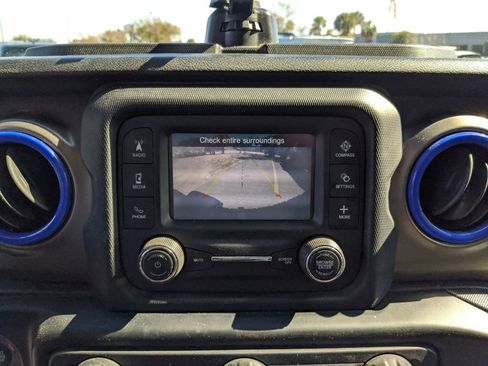 Used 2020 Jeep Wrangler Unlimited Sport image 22