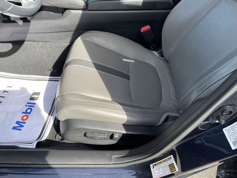 Used 2020 Honda Civic EX-L image 3