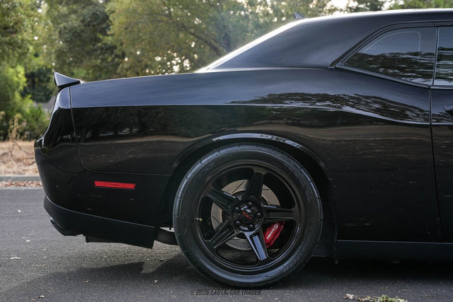 Used 2016 Dodge Challenger SRT Hellcat RWD image 10