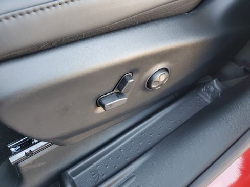 New 2026 Chrysler Pacifica Select image 17