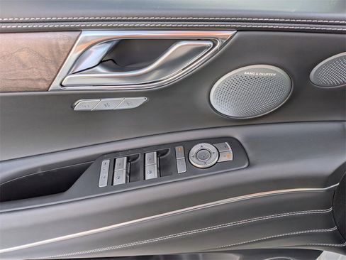 New 2026 Genesis GV80 2.5T Advanced image 11