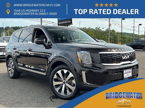 Used 2022 Kia Telluride S AWD/4WD image 1