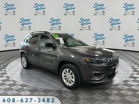 Used 2022 Jeep Cherokee Latitude Lux w/ Sun & Sound Group AWD/4WD image 3
