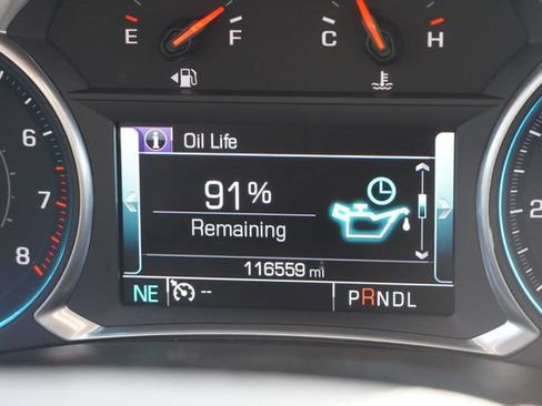 Used 2018 Chevrolet Traverse LT FWD image 34