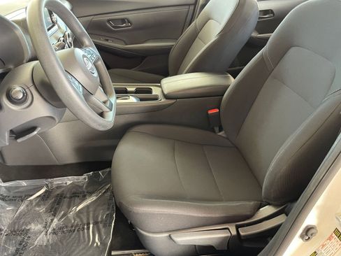 Used 2025 Nissan Sentra S image 24