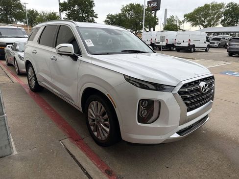 Used 2020 Hyundai Palisade Limited FWD image 2