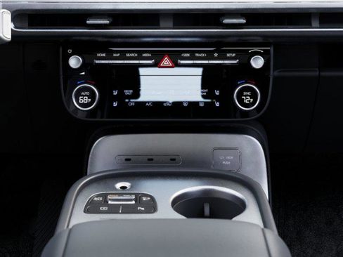 New 2026 Hyundai Ioniq 9 Limited image 56