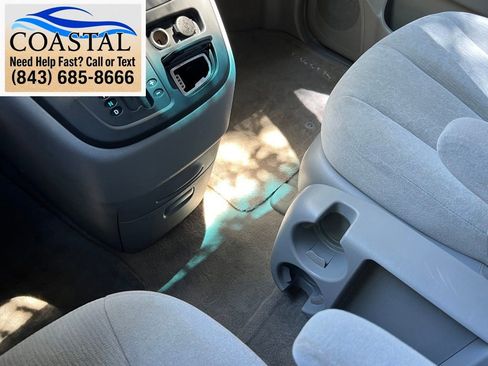 Used 2006 Kia Sedona LX FWD image 38