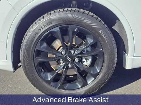 Used 2020 Dodge Durango R/T w/ Technology Group AWD/4WD image 9