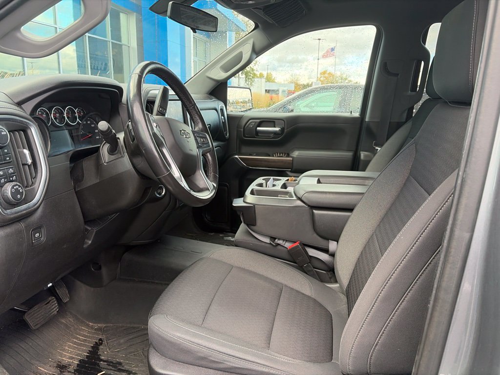 Used 2021 Chevrolet Silverado 1500 RST AWD/4WD image 13