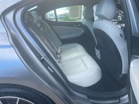 Used 2025 Genesis G70 2.5T image 28