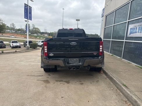 Used 2022 Ford F350 King Ranch image 6