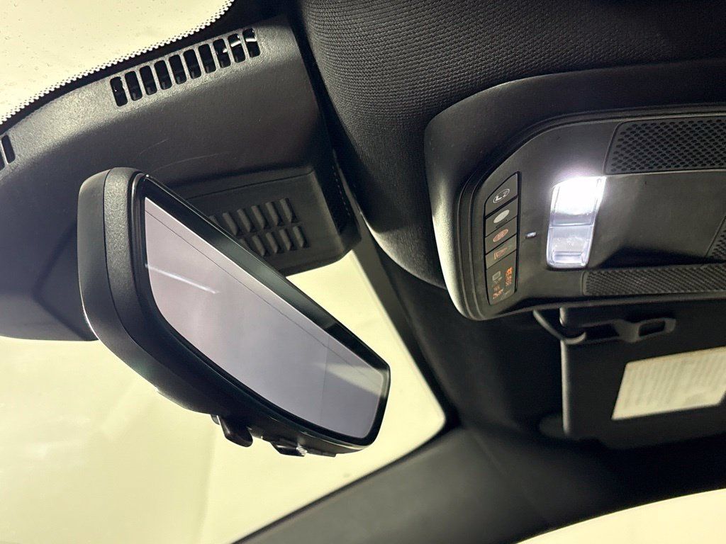 Used 2025 Chevrolet Equinox LT w/ Convenience Package II FWD image 35