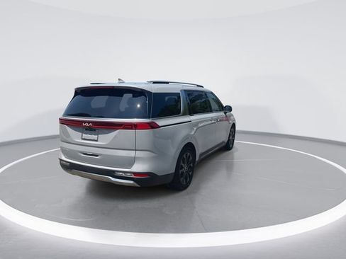 Used 2024 Kia Carnival SX Prestige FWD image 8