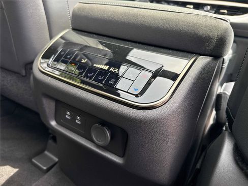 Used 2025 INFINITI QX80 Autograph AWD/4WD image 28