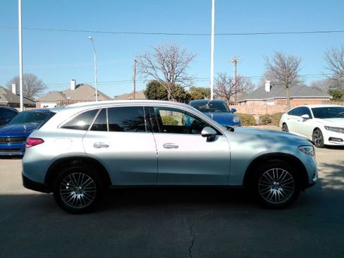 Used 2025 Mercedes-Benz GLC 300 image 5