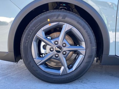 New 2026 Kia K4 LXS image 10