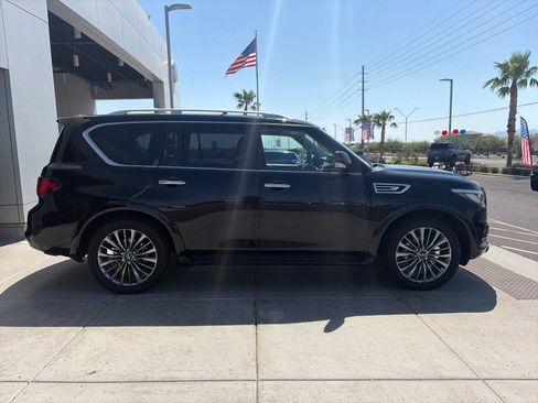 Used 2022 INFINITI QX80 Luxe RWD image 8