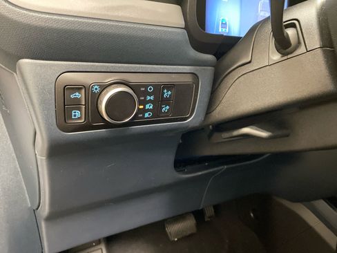 New 2026 Ford Maverick XL image 16