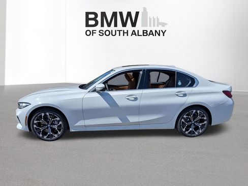 New 2026 BMW 330i xDrive Sedan AWD/4WD image 3