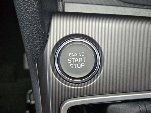 New 2026 Kia Sportage EX image 16