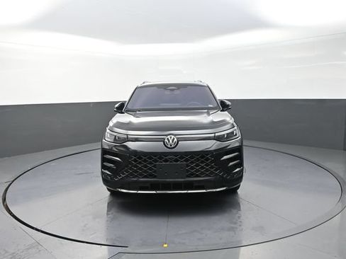 Used 2026 Volkswagen Tiguan SEL R-Line AWD/4WD image 28