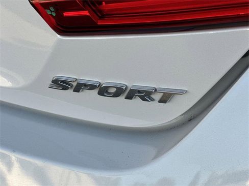 Used 2019 Honda Accord Sport image 29
