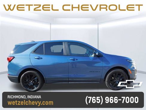 Used 2024 Chevrolet Equinox LS w/ LS Convenience Package FWD image 2