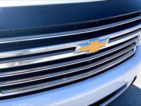 Used 2021 Chevrolet Tahoe High Country w/ Premium Package AWD/4WD image 32