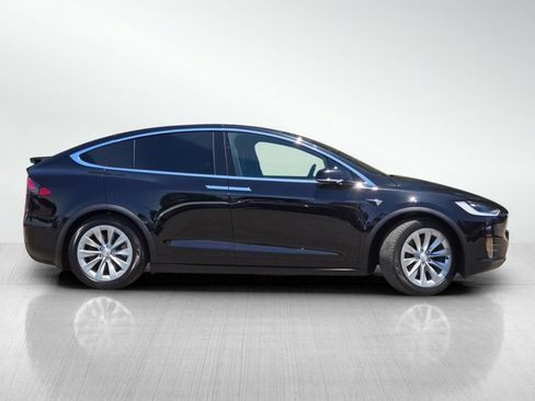 Used 2018 Tesla Model X 75D AWD/4WD image 5