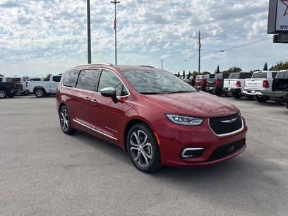 New 2026 Chrysler Pacifica Pinnacle