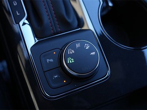 New 2025 Chevrolet Blazer RS w/ Enhanced Convenience Package image 17