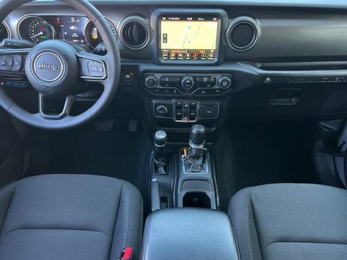 Used 2023 Jeep Wrangler Unlimited w/ 8.4" Radio Group AWD/4WD image 3