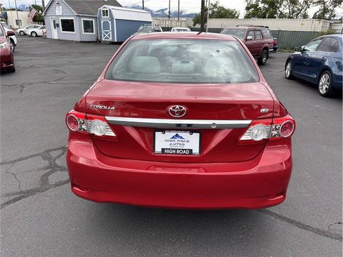 Used 2013 Toyota Corolla LE FWD image 4