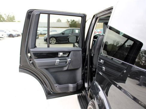 Used 2016 Land Rover LR4 HSE Silver Edition image 45