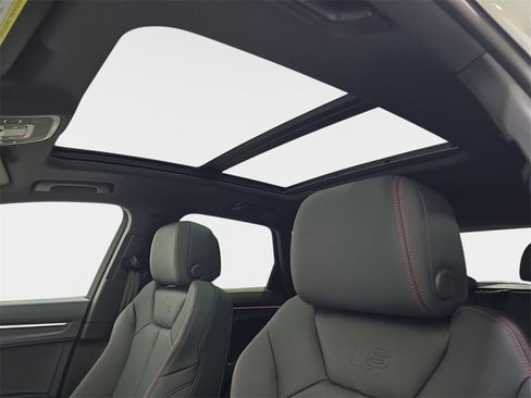 Used 2025 Audi Q3 2.0T Premium Plus w/ Premium Plus Package image 31