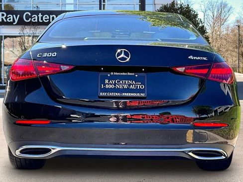 Used 2023 Mercedes-Benz C 300 4MATIC Sedan image 4
