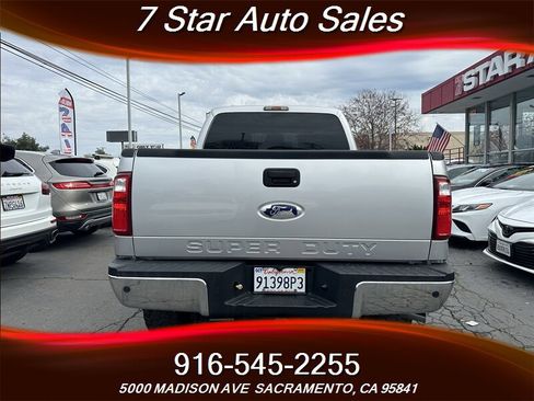 Used 2016 Ford F250 XLT w/ XLT Premium Package image 5