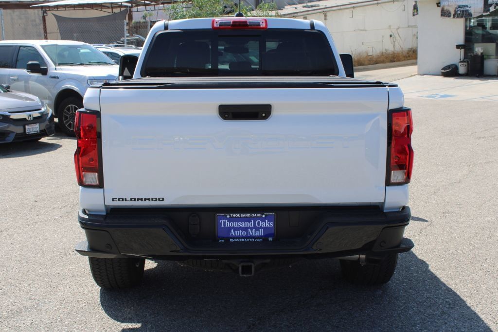 Used 2024 Chevrolet Colorado Trail Boss w/ LPO, Dark Essentials Package AWD/4WD image 5