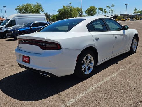 Used 2020 Dodge Charger SXT w/ Leather Interior Group RWD image 11