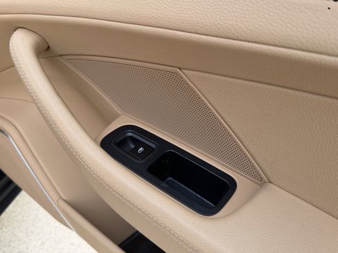 Used 2023 Porsche Panamera 4 Platinum Edition image 80