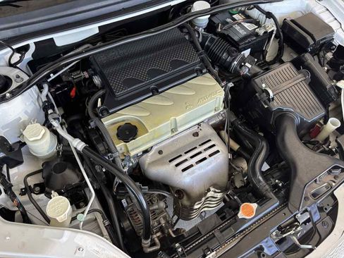 Used 2011 Mitsubishi Galant SE image 30