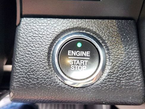 Used 2020 Ford Expedition XLT w/ FX4 Off-Road Package AWD/4WD image 19