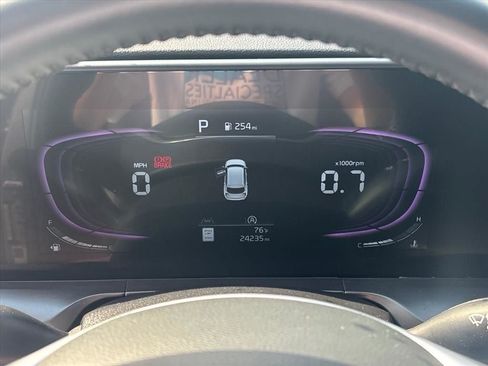 Used 2025 Kia Telluride S FWD image 7