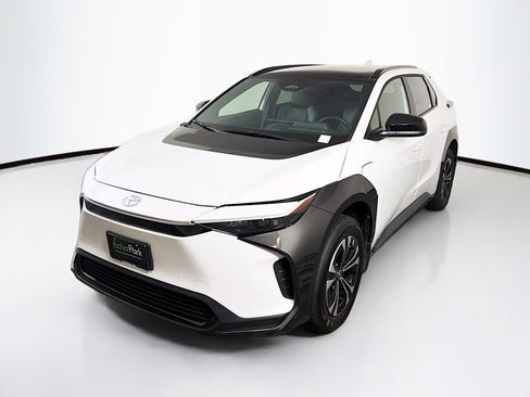 Used 2025 Toyota bZ4X AWD w/ Weather Package image 3