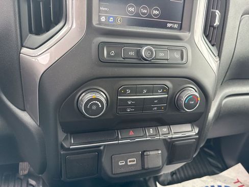 Used 2021 Chevrolet Silverado 2500 W/T w/ WT Convenience Package image 18