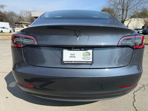 Used 2023 Tesla Model 3 Standard Range image 11