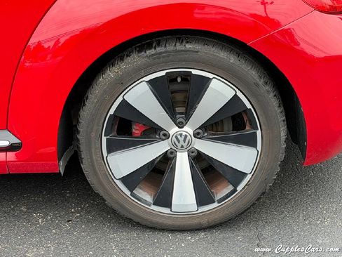 Used 2013 Volkswagen Beetle 2.0T image 45