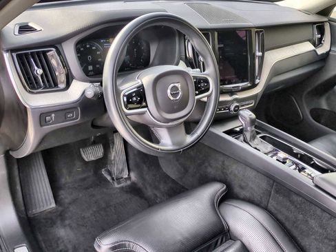 Used 2021 Volvo XC60 T5 Inscription image 10